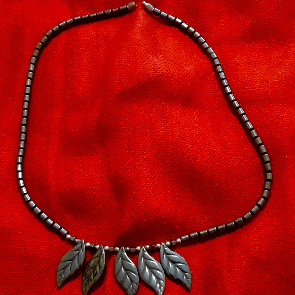 Black Hematite Five 5 Leaf Bead Necklace~Screw Barrel Clasp